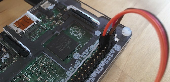 Custodia con etichetta Raspberry Pi