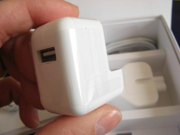 How-To-Charge-Telefono-veloce-Power-Adapter