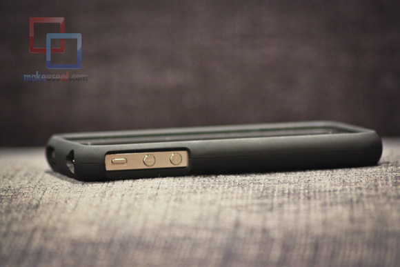 MakeUseOf Review & Giveaway: custodia iPhone 4 montata di Speck IMG 2170 copia