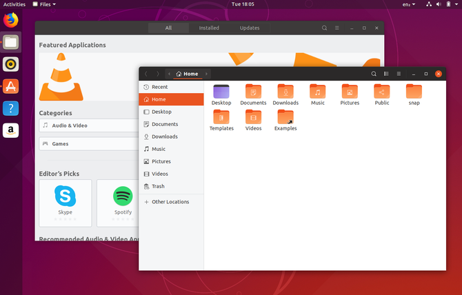 Desktop Ubuntu 18.10 con nuovo tema