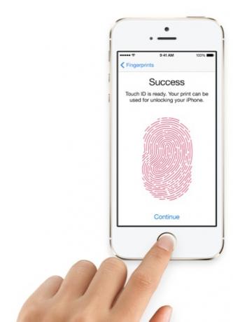 Apple rilascia iPhone 5s con Touch ID, processore più veloce e nuove funzionalità della fotocamera touchid hero