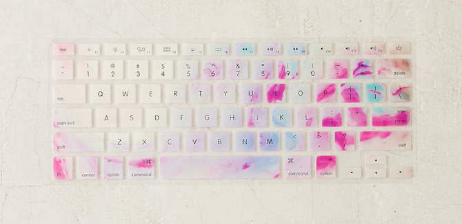 5 idee fantastiche e facili "Pimp My Laptop" KeyboardCover 670x326