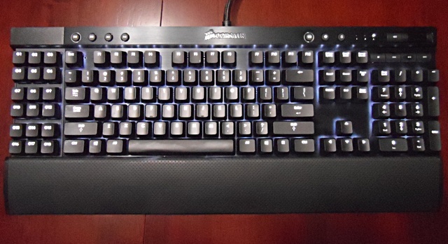 recensione tastiera gaming corsair vengeance k95