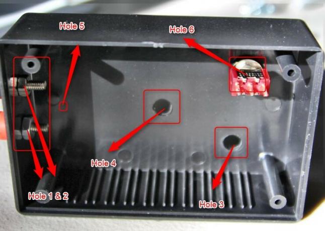 Zap Yourself più intelligente con questo stimolatore del cervello tDCS fai da te immagine della scatola con fori