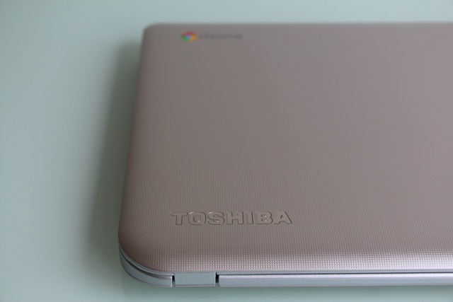 Toshiba CB35-A3120 Chromebook Review e omaggi toshiba CB35 A3120 review 4