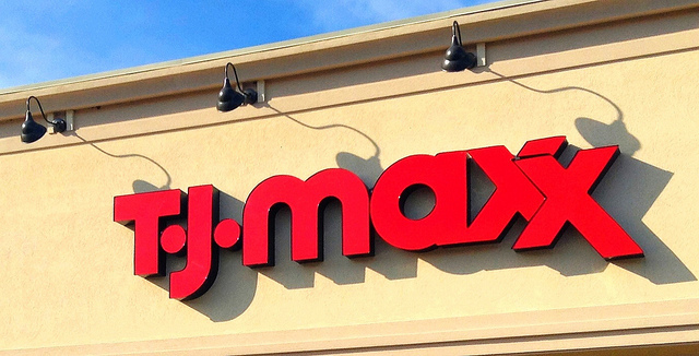 server TJMaxx