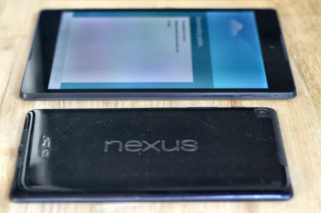 Nexus 7 fianco a fianco