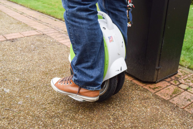 airwheel q5 - in piedi 2