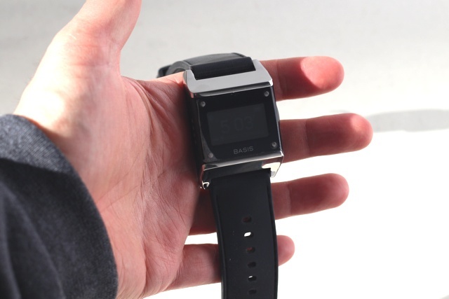 Basis B1 Health Tracker Smartwatch (2014) Review e Giveaway base b1 health tracker 5