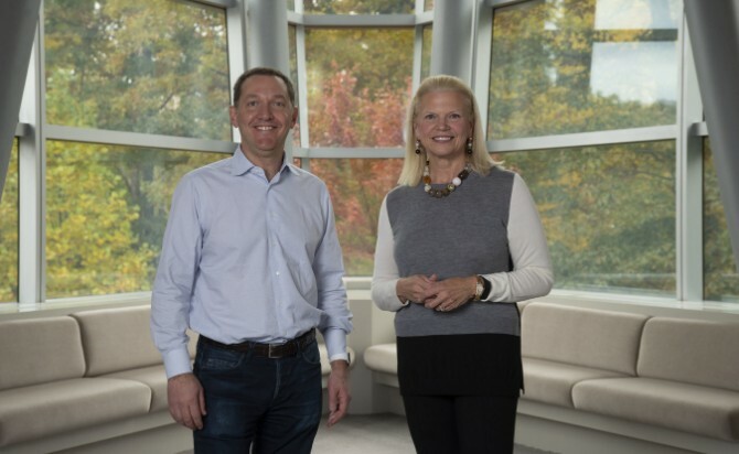 Jim Whitehurst, CEO di Red Hat e Ginni Rometty, CEO di IBM