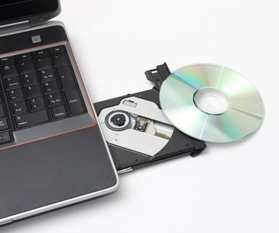 laptop-con-open-disc-drive