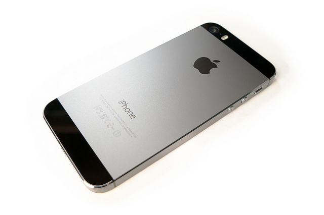 Dovresti scegliere l'iPhone 5s sull'iPhone 6? 10076066695 fb9125559e z