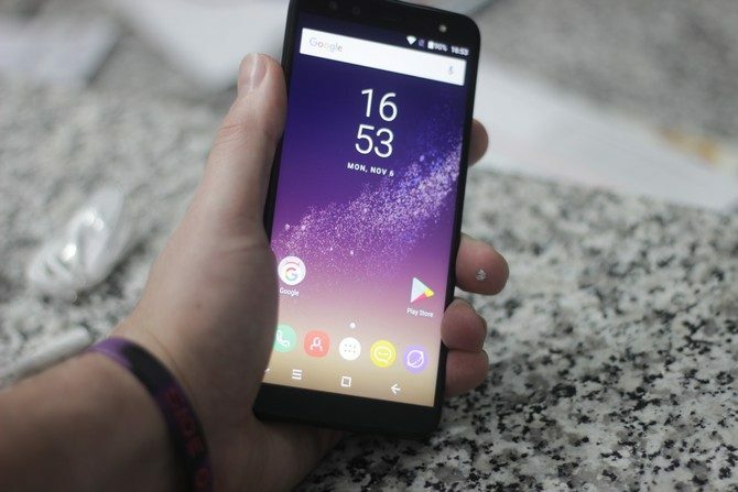 Recensione Blackview S8: funzionalità Galaxy senza prezzo astronomico BlackviewS88 670x447